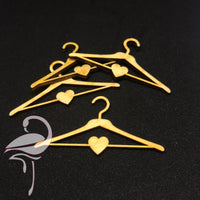 Little hangers with hearts x 4 pieces - 35 x 65mm - wood 3mm - Flamingo Craft